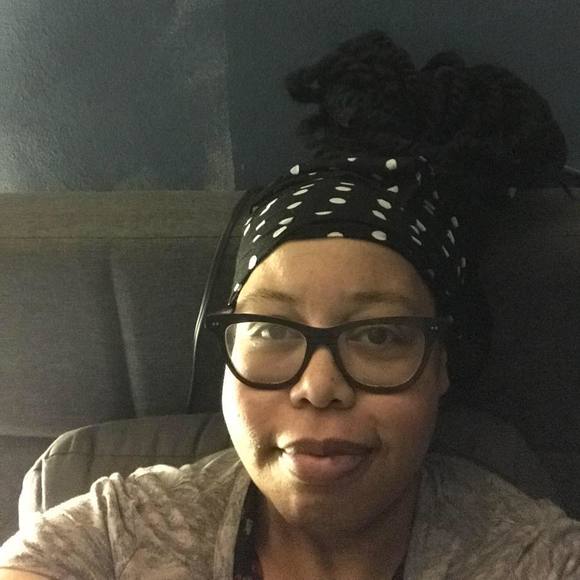 Meet your Posher, Bethany - Picture 1 of 1